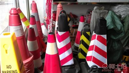 WTSM新疆交通設(shè)施停車場(chǎng)設(shè)施 SL-001O/A/K車位鎖產(chǎn)品介紹